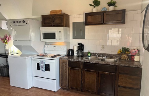 Wichita Falls Cabin | Mini Sheshed