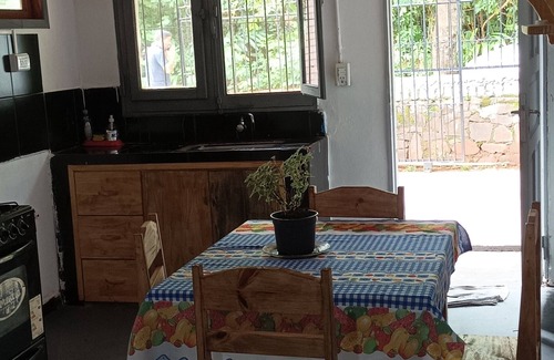 Puerto Iguazu Apartment | Mini vacational house. quiet, in the center with kitchen and parking.