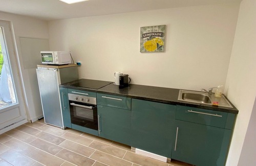 Venelles Villa | Mini-villa à Venelles 10mins D'aix-en-provence Avec Grande Piscine Non-partagée
