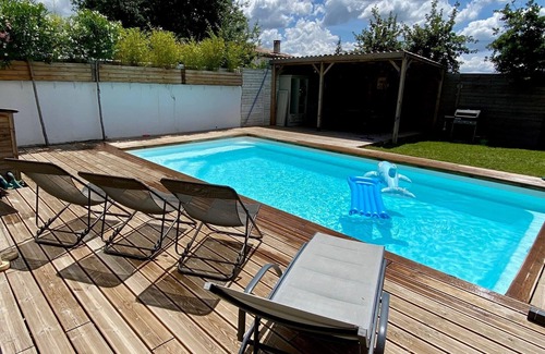 Venelles Villa | Mini-villa à Venelles 10mins D'aix-en-provence Avec Grande Piscine Non-partagée