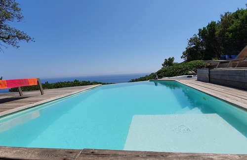 Tarcu House | MINI VILLA 2/4 persons LUXURY - QUIET - CHARM. PRIVATE POOL/JACUZZI WITH SEA VIEW.