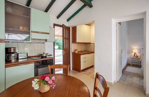 Bravone Villa | Mini-villa, close to the sea, with shared garden and pool
