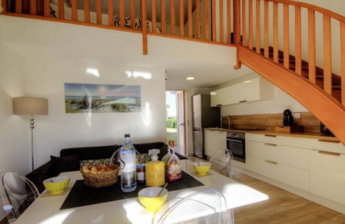 Pineto Condo | Mini Villa les Pieds Dans Leau