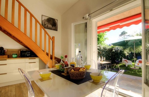 Pineto Condo | Mini Villa les Pieds Dans Leau