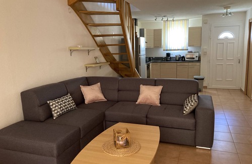Pineto Villa | Mini villa T3 comfortable, garden, 150 m from the beach: 6 people