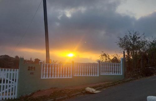 Miguel Pereira House | Miniecharmosa