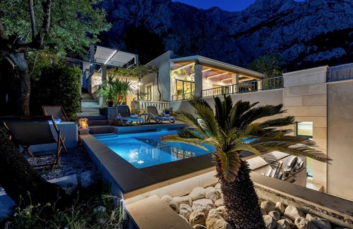 Makarska Villa | Minigolf,Bikes,Pool,Jacuzzi,Sauna, Gym