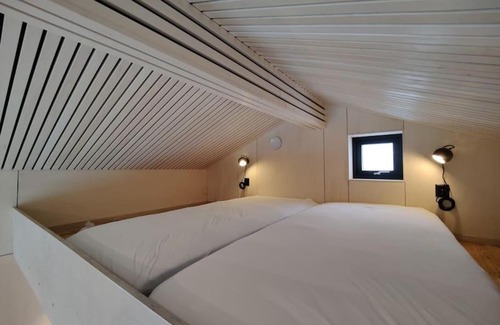 Isfjorden Apartment | Minihuset ved skogen