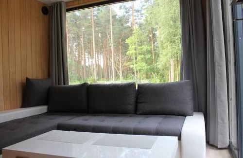 Kahala House | Minimaja saunaga vaatega männimetsale
