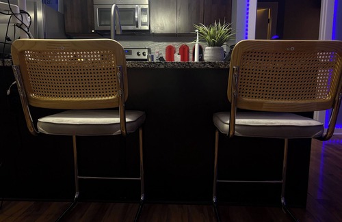 Latonia Apartment | Minimal in every single way except for the view