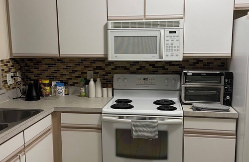 Riverview Apartment | Minimalist 3bed 2bath Riverview, Tampa Condo
