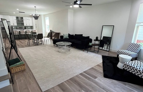 Mechanicsville House | Minimalist Retreat in the Heart of ATL
