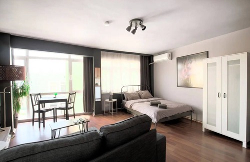 Tophane Apartment | minimalist studio in the city center