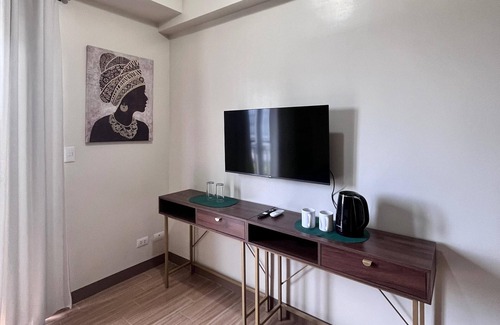 Mandurriao Condo | Minimalist Studio in Saint Dominique