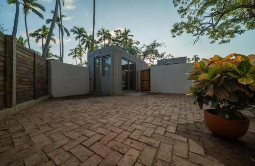 Saladita Apartment | Minimalist Surf, Pool, AC, Icebath, Yoga, Saladita, 50m to Surf