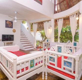 Malindi Marine National Park Villa | Minimi Couzy villa casaurina