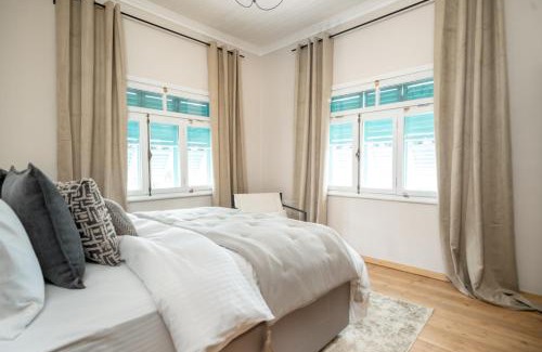 Foca Villa | MINIQ HOMES 104 - The Luxurious Stone Retreat