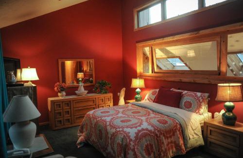 Elka Park House | Mink Hollow Lodge