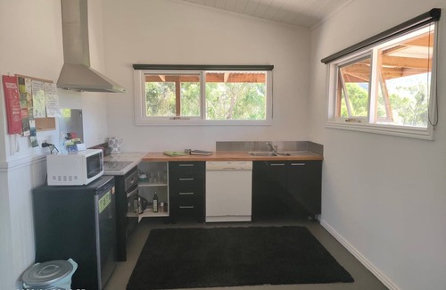 Chum Creek Cabin | Minkara Homestay - bush retreat fully self contained cabin on 10 acres