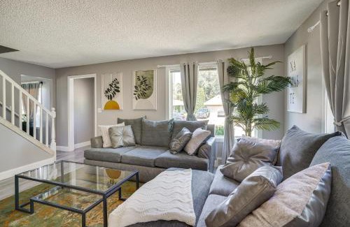 Golden Valley House | Minneapolis Home Mins From US Bank Stadium and More