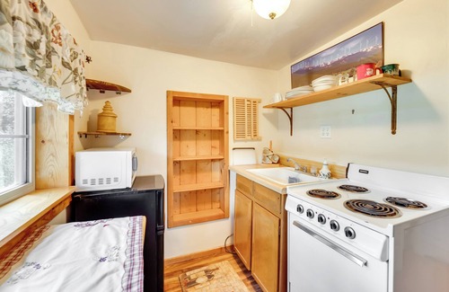 Allenspark Apartment | 'Minnehaha' Allenspark Cabin Near Hiking!