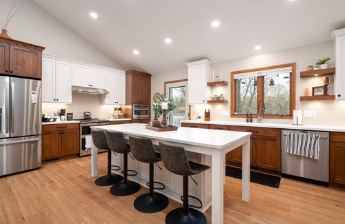 Minnetonka House | MINNeSTAY* Creekside Lodge | Nature |