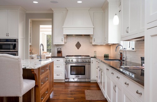 Cedar-Isles-Dean House | MINNeSTAY* Dean Parkway Estate Luxury | Spacious