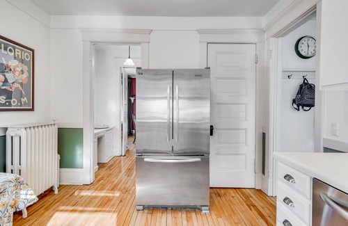 Summit - University House | MINNeSTAY* The Fitzgerald | Historic