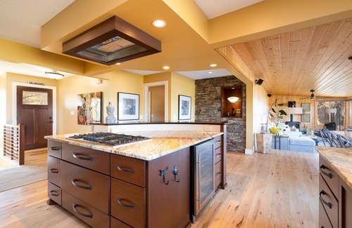 Red Wing House | MINNeSTAY* The Lakeview | Modern