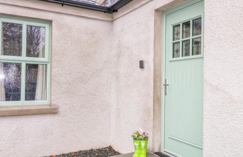 Newry House | Minnie's Cottage, Killeavy