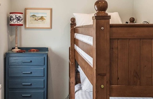 Birchington House | Minnis Bay Retreat - Charming two bedroom property