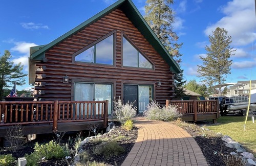 Minocqua House | MINOCQUA HOME 3 BEDROOM 2 BATH, WITH DOCK ON LAKE MINOCQUA