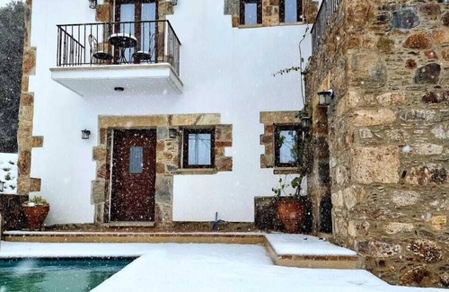 Agriles Villa | Minos Country Living Alexander maisonette with private pool