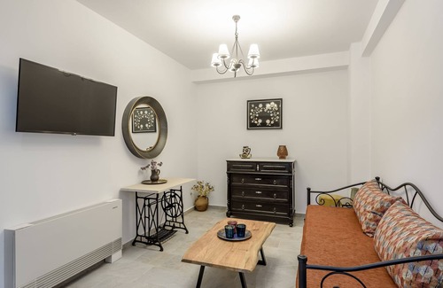 Agriles House | Minos Country Living Hannah Maria Suite