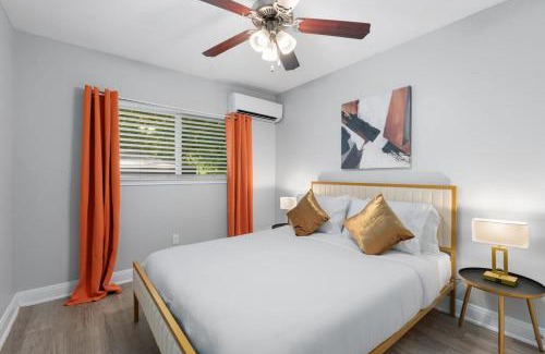 Hyde Park Apartment | Mins 2 Dwntown - Private Retreat - King Bed