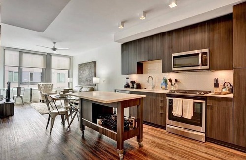 Garden Hills Apartment | Mins from Airport | Central 1BR in Buckhead | Downtown