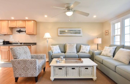 Dennis Port Condo | Mins. to Beach & Town Great Outdoor Space!