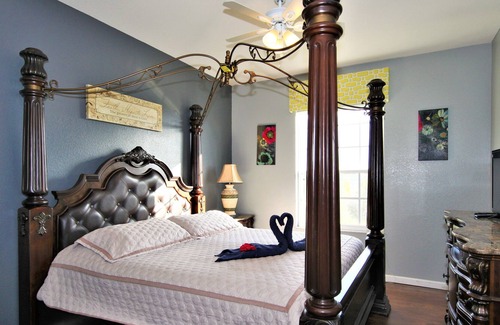 Windsor Palms Apartment | Mins to Disney/Gated Resort/New Lv Rm Furniture