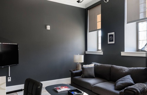Near Southside Apartment | Mins to Downtown, Ballpark, Arch | Free Parking + W&D | Zencity at Bordeaux