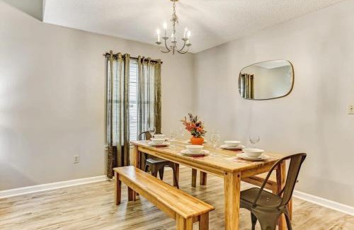 Savannah House | Mins to Downtown & Islands! Garfield Getaway
