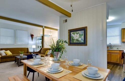 Savannah House | Mins To Downtown! Ping-Pong&Pets - Halcyon Hangout