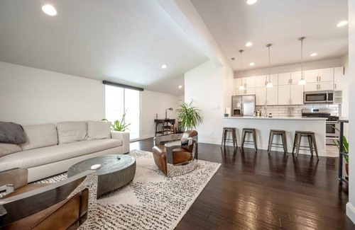 Fountain Square House | Mins to Dtwn - Sauna - Backyard - Patio