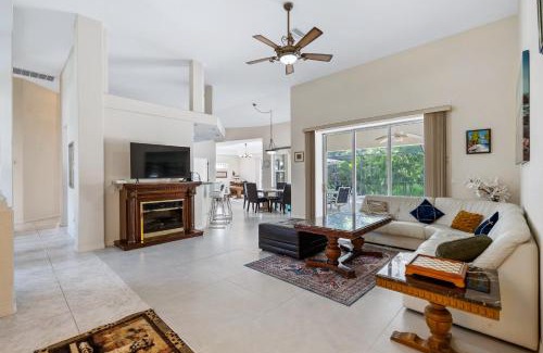 Laurel Villa | Mins To Florida White Sand Beach Villa Heated Pool