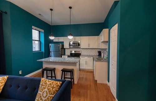 Central West End Apartment | Mins To Forest Park, Museum & Walk to BJ Hospital