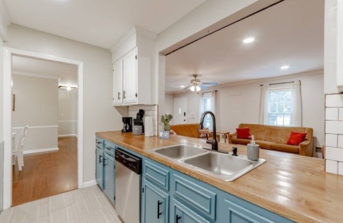 Irmo House | Mins to Lake Murray & Downtown - The Settle-Inn