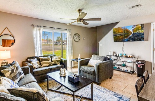 Mary Esther House | Mins to the beach🏝 Spacious & Peaceful🌞Family Friendly☺️ Wifi