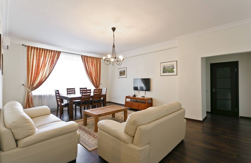 Minsk City Centre Apartment | MinskLux Apartment 2 bedroom Nezavisimosti 12