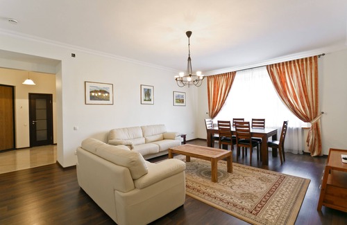 Minsk City Centre Apartment | MinskLux Apartment 2 bedroom Nezavisimosti 12
