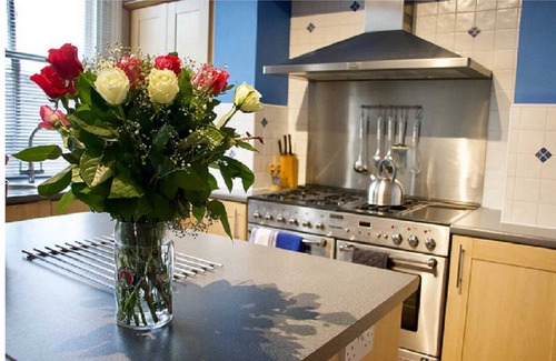 York House | 'Minster Bells' - 5 Bed City Centre Townhouse
