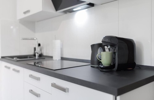 Dortmund Apartment | MINT: Design Studio – Parken – Küche – WiFi